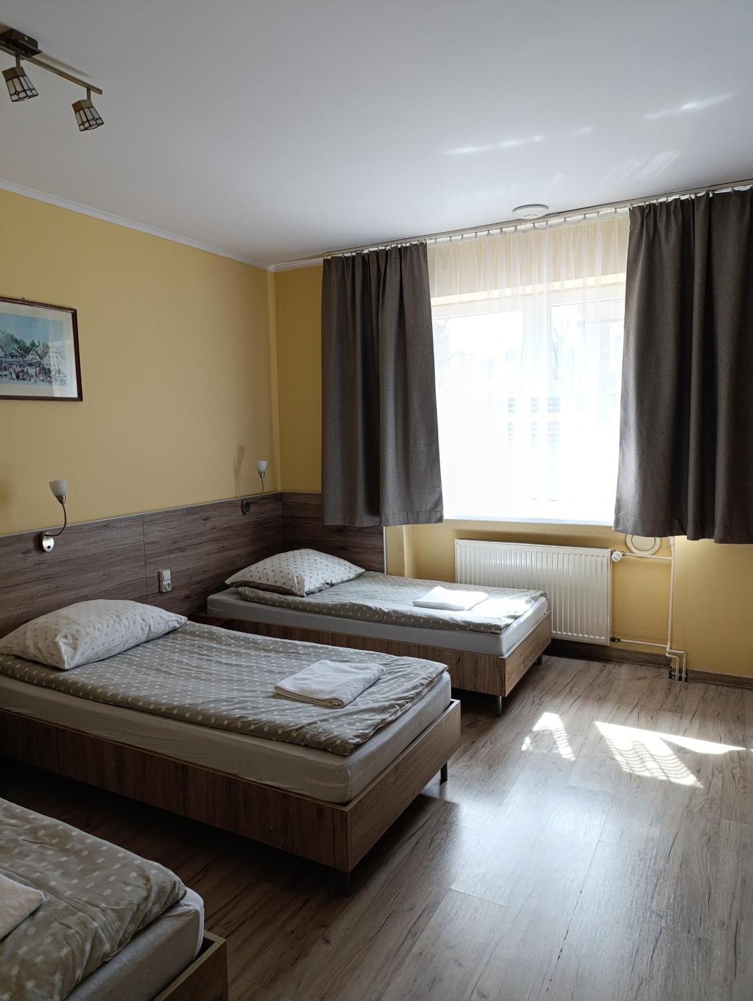 Noclegi "Poza Szlakiem" Walbrzych Luaran gambar